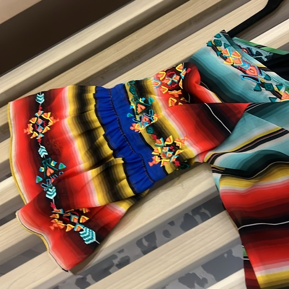 Vintage Collection Serape Tunic - Picture 9 of 10